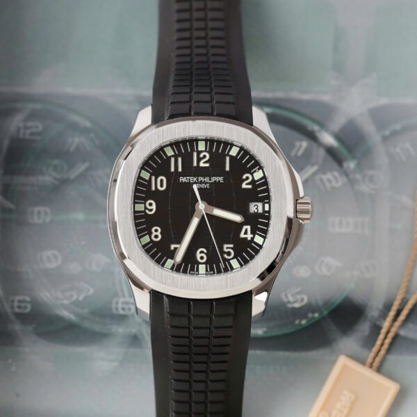 Patek Philippe Aquanaut Ref. 5167A-001 Self-winding Master Grade