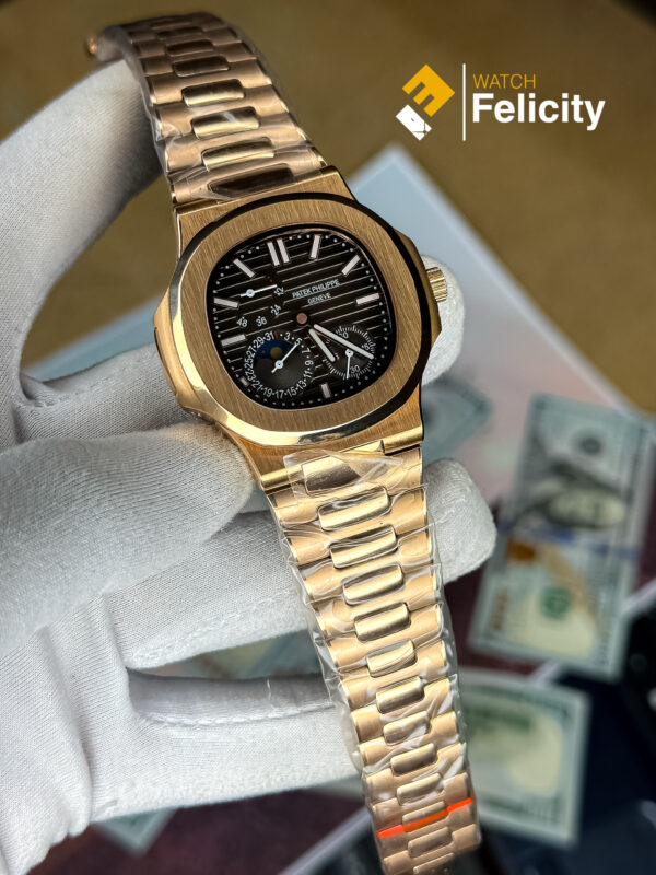 PATEK PHILIPPE MaSTER GRADE NAUTILUS ROSE CINZA 40MM