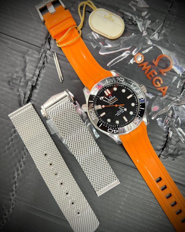 Omega Seamaster Diver 300M Emblematic Orange