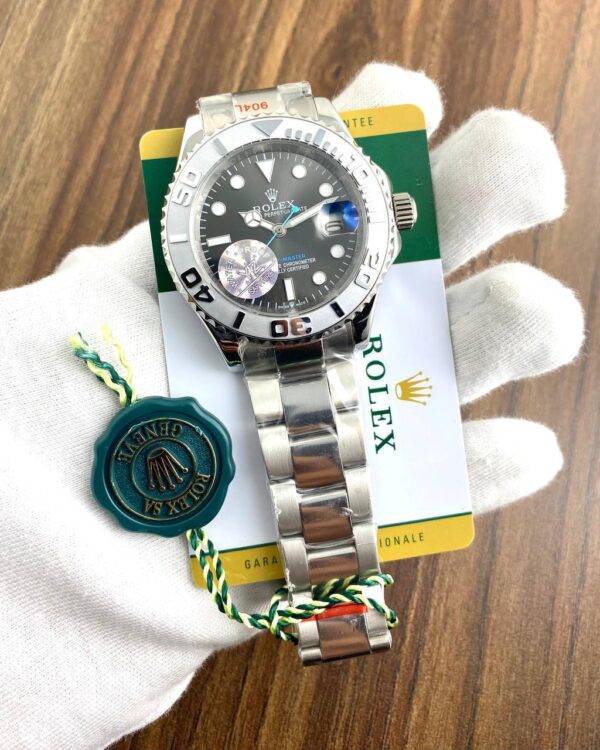 Rolex Yacht Master 40 Silver Black Dial YZ