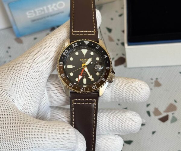 Seiko SKX GMT SSK036K1 Leather Strap Swiss 1:1 Quality