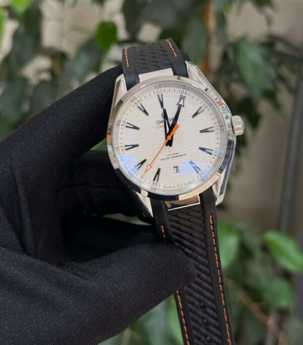Omega Seamaster Aqua Terra Style – White Dial & Black Rubber Strap