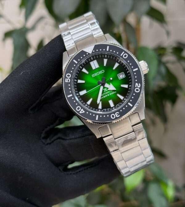 Seiko Prospex Style – Green Dial & Stainless Steel Bracelet