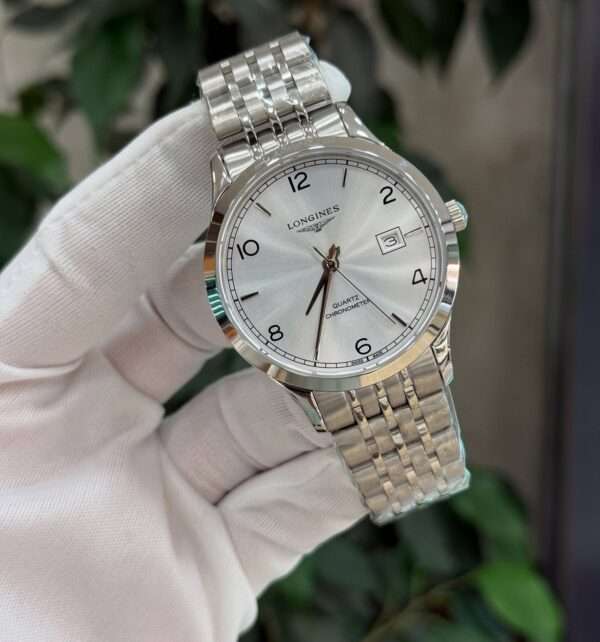 GUESS Watch – Green Dial & Gold-Tone Pavé Bezel