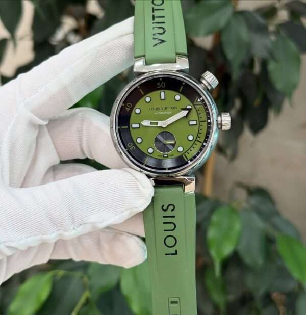 Louis Vuitton Tambour Street Diver Style – Urban Green
