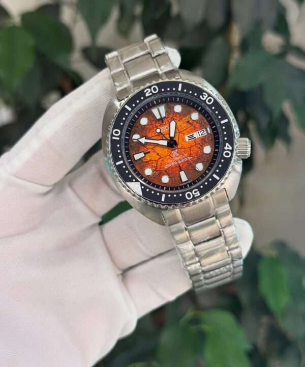 Seiko Diver’s 200M Style – Orange Dial & Stainless Steel Bracelet