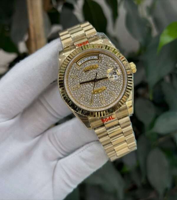 Rolex Day-Date Style – Full Gold-Tone Pavé Dial