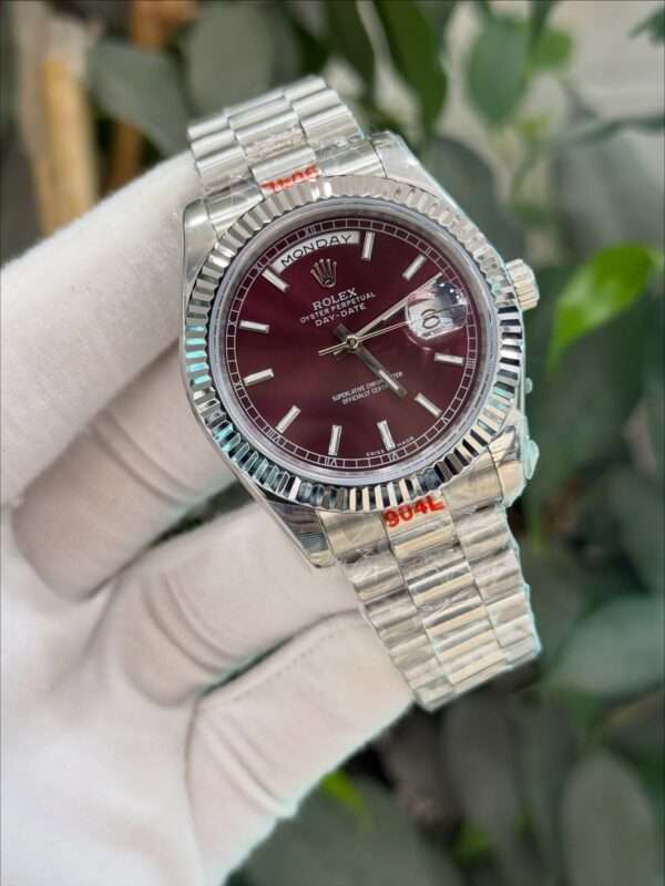 Rolex Day-Date 40 Style – Burgundy Dial & Fluted Bezel