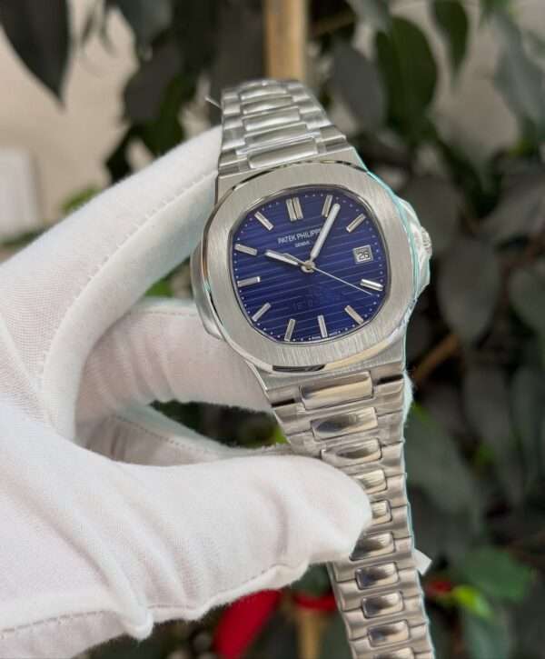 Patek Philippe Nautilus Style – Blue Dial & Stainless Steel Bracelet