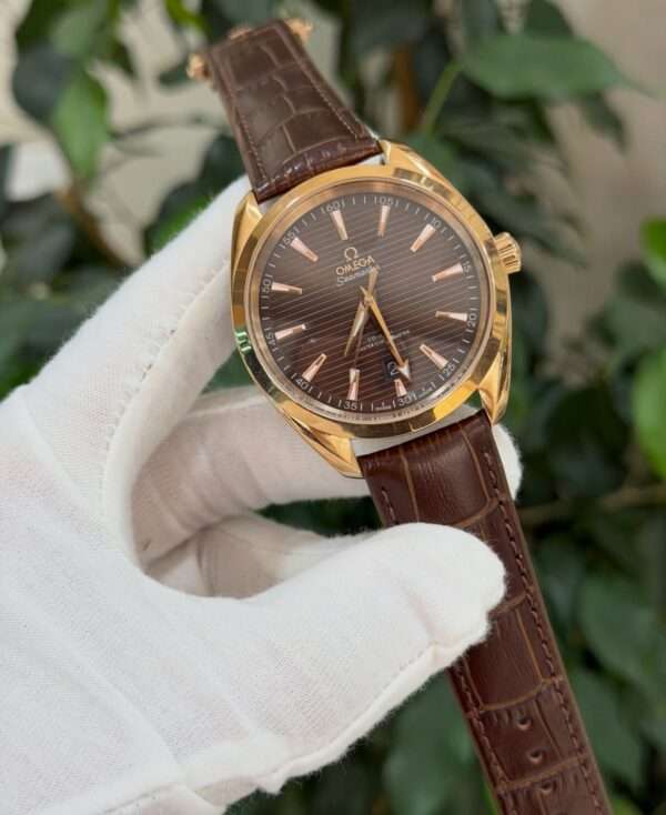 Omega Seamaster Aqua Terra Style – Brown Teak Dial & Rose Gold Case