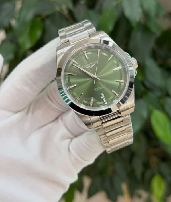 Longines Conquest Style – Green Sunray Dial & Steel Bracelet