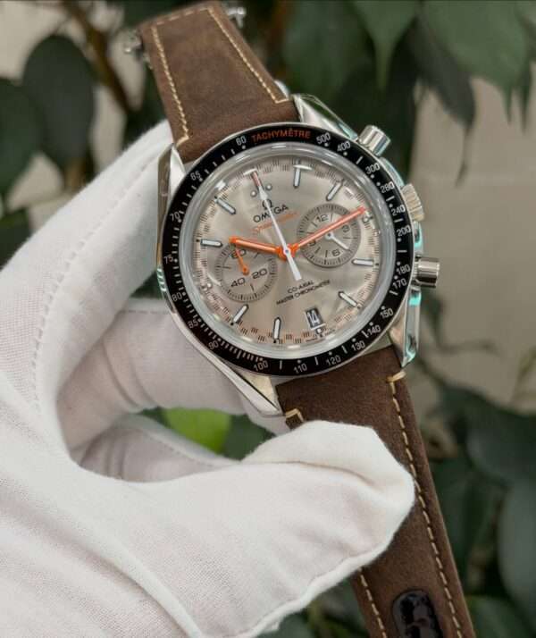 Omega Speedmaster ’57 Style – Silver Dial & Brown Leather Strap