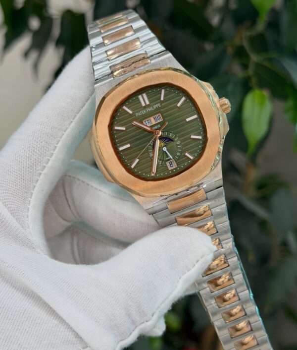 Patek Philippe Nautilus 5726 Style – Green Dial & Two-Tone Bracelet