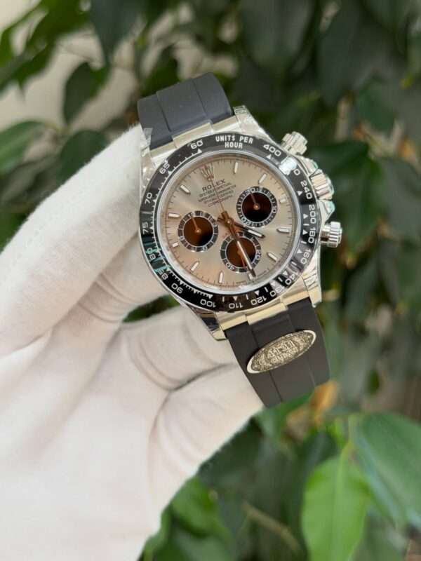 Rolex Daytona 116515LN Style – Champagne Dial & Black Oysterflex Strap