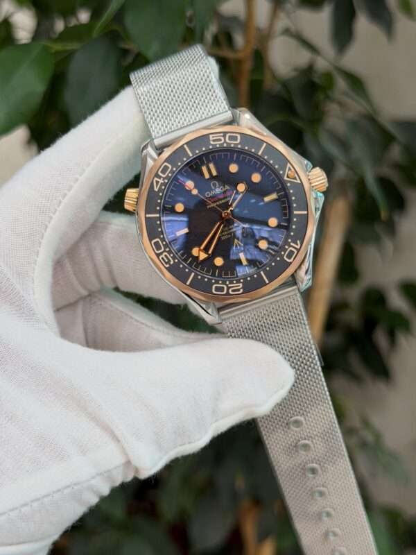 Omega Seamaster Diver 300M Style – Blue Dial & Rose Gold Bezel